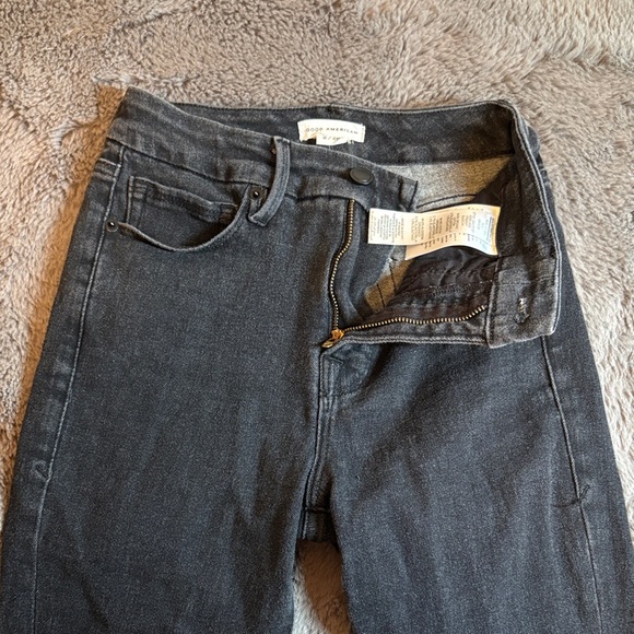 Good American Black Straight Leg Jeans - Picture 2 of 5